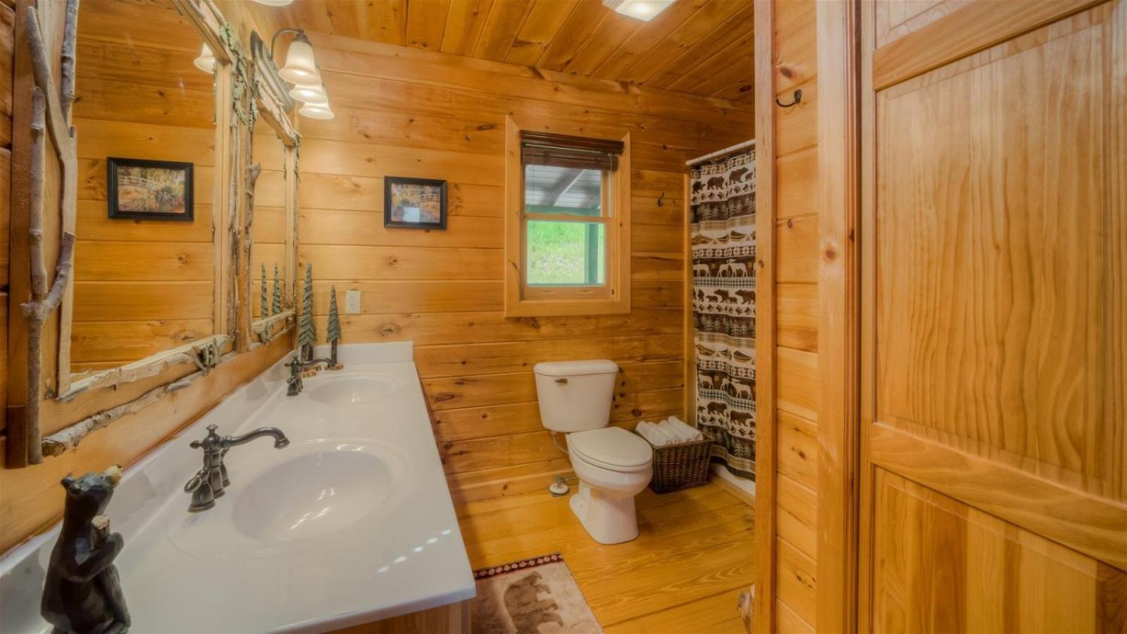 Pinecrest Lodge - Views In Aska Adventure Area Blue Ridge Exterior foto