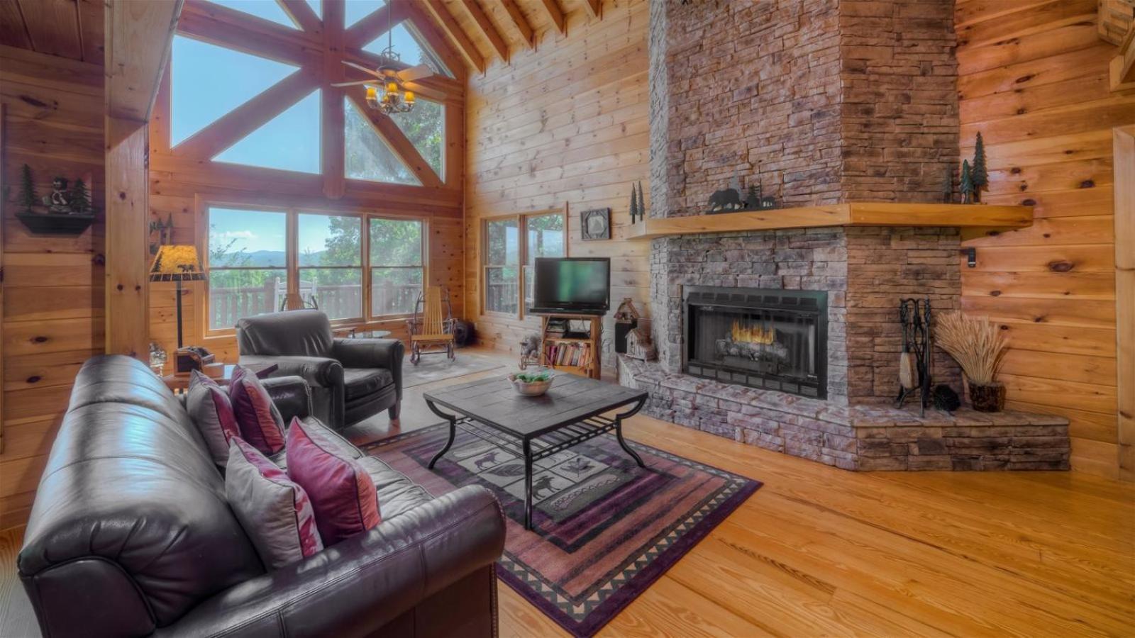 Pinecrest Lodge - Views In Aska Adventure Area Blue Ridge Exterior foto